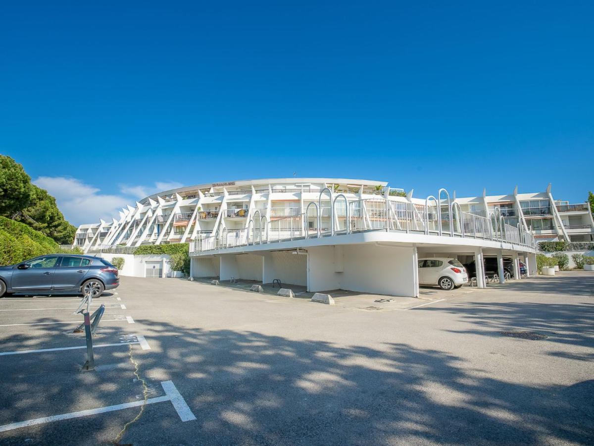 Apartment Les Flamants Roses-5 By Interhome ลา กร็องเดอ-ม็อต ภายนอก รูปภาพ