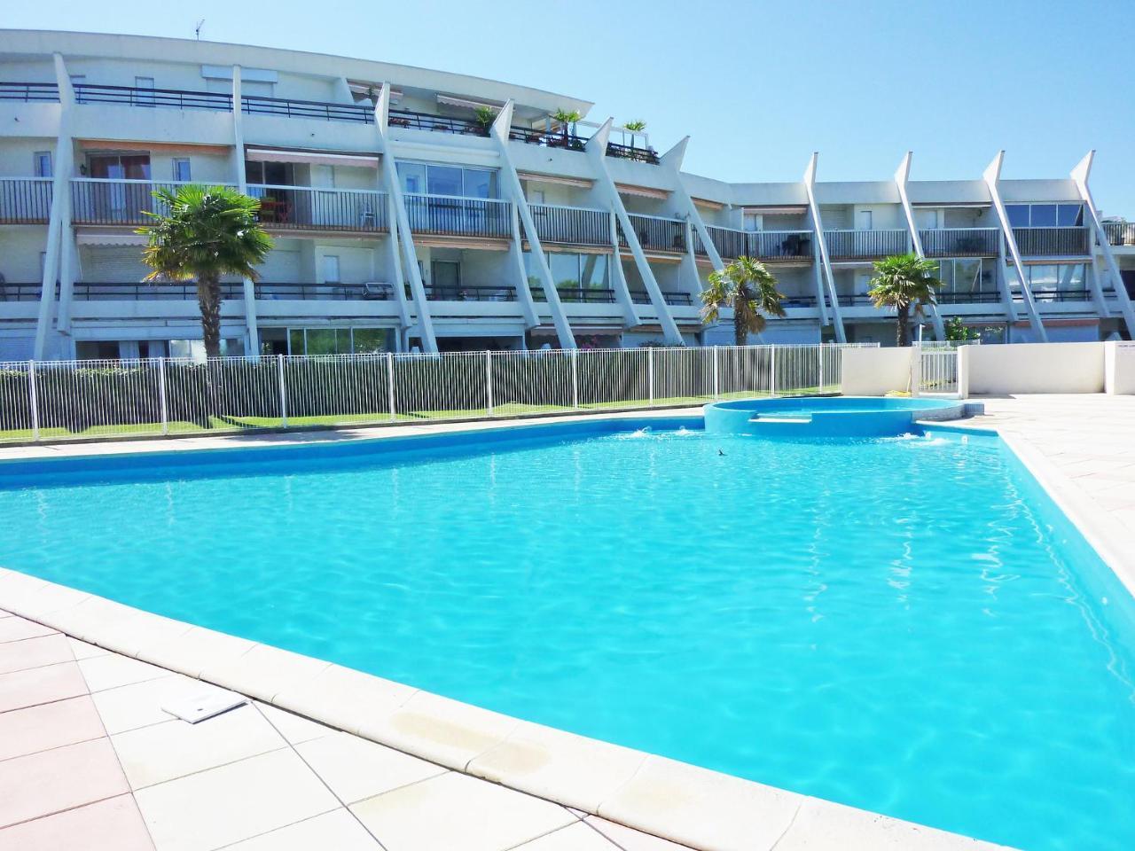 Apartment Les Flamants Roses-5 By Interhome ลา กร็องเดอ-ม็อต ภายนอก รูปภาพ